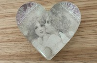 Herz aus Glas mit 2 Engeln