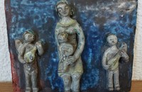Mutter und Kind mit 2 Engeln