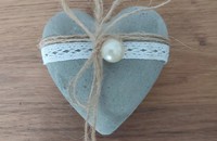 Herz aus Beton mit Spitze