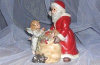 Goebel Santa Claus mit Geschenken und Engel