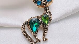 Joli broche chat d'orée yeux bleu